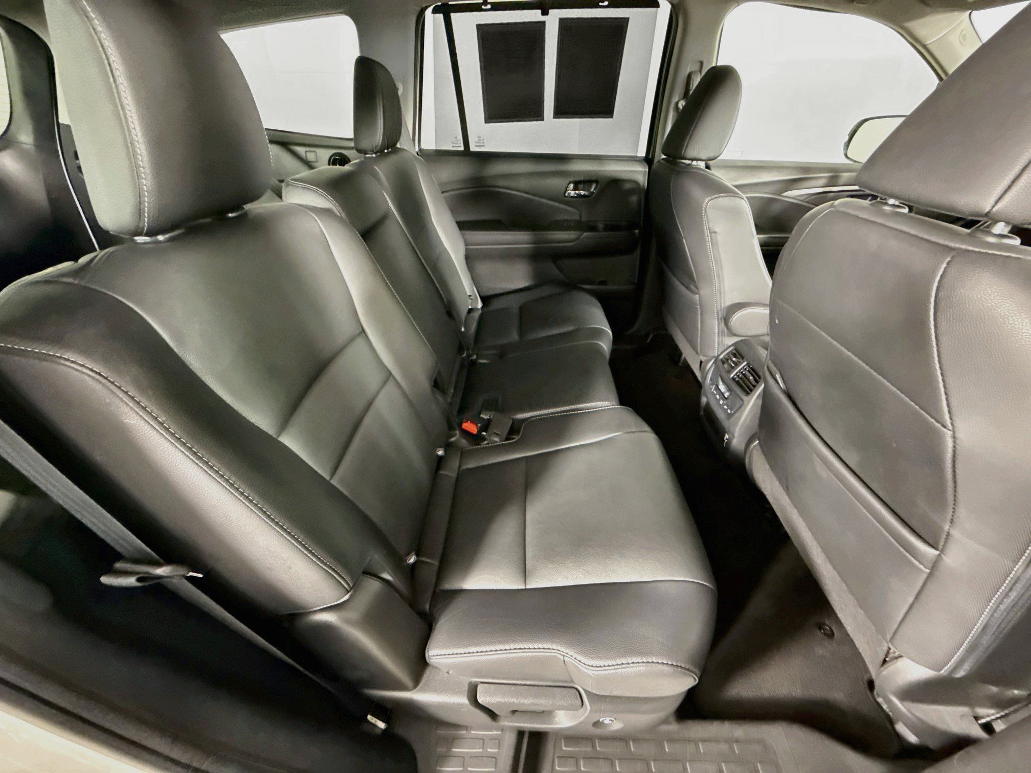 Used 2021 Honda Pilot EX-L image 31