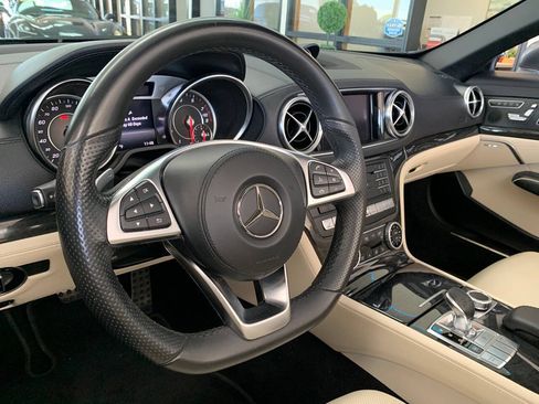 Used 2017 Mercedes-Benz SL 450 image 8