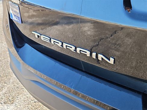 Used 2023 GMC Terrain SLE w/ Driver Convenience Package image 12