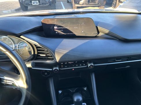 Used 2024 MAZDA MAZDA3 s image 17