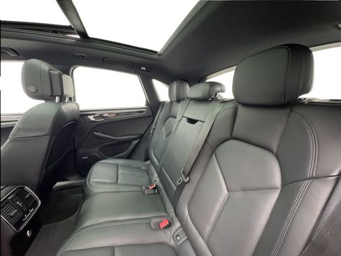 Used 2023 Porsche Macan Turbo AWD/4WD image 25