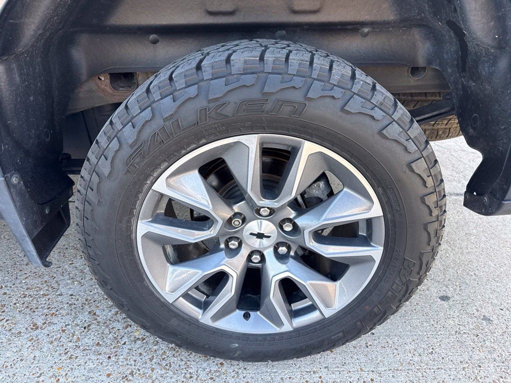 Used 2019 Chevrolet Silverado 1500 RST w/ All-Star Edition AWD/4WD image 11