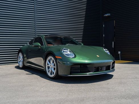 Used 2026 Porsche 911 Carrera RWD image 7