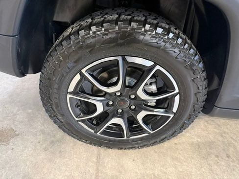 Certified 2025 Jeep Compass Trailhawk AWD/4WD image 19
