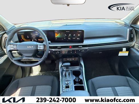 New 2026 Kia Sorento LX FWD image 14
