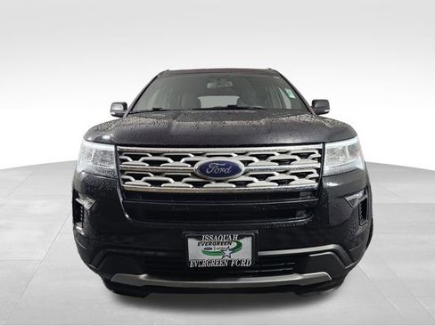 Used 2019 Ford Explorer XLT w/ Equipment Group 201A AWD/4WD image 2
