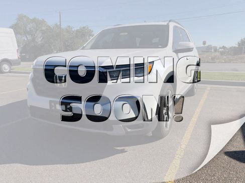 Used 2025 Honda Pilot Touring image 1