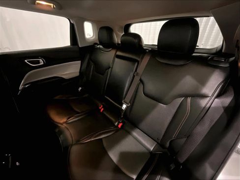 Used 2022 Jeep Compass Limited image 15