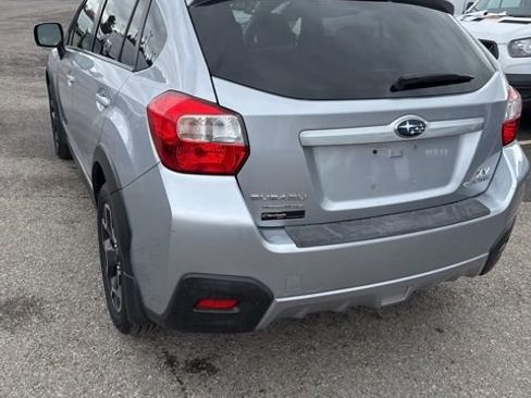 Used 2014 Subaru Crosstrek 2.0i Premium w/ Moonroof Package image 6
