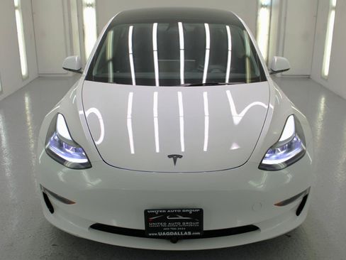 Used 2023 Tesla Model 3 Standard Range RWD image 4