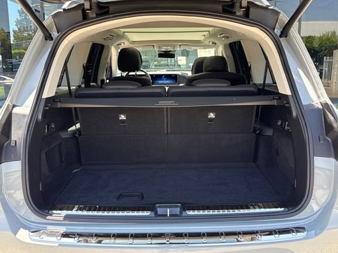 Used 2026 Mercedes-Benz GLS 450 4MATIC image 17