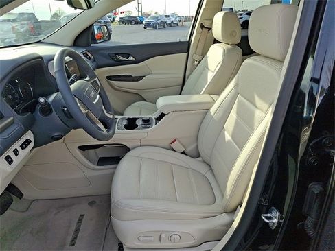 Used 2023 GMC Acadia Denali w/ Denali Ultimate Package image 13