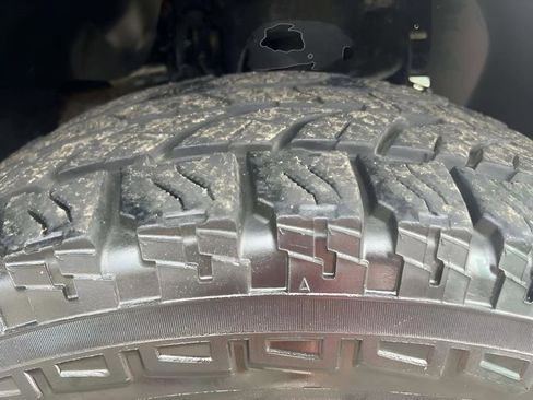 Used 2011 Ford F150 Raptor w/ Raptor Luxury Pkg image 35