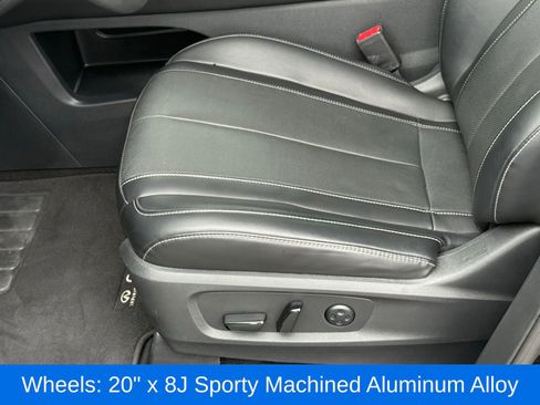Used 2023 INFINITI QX60 Luxe w/ Performance Audio Package AWD/4WD image 46