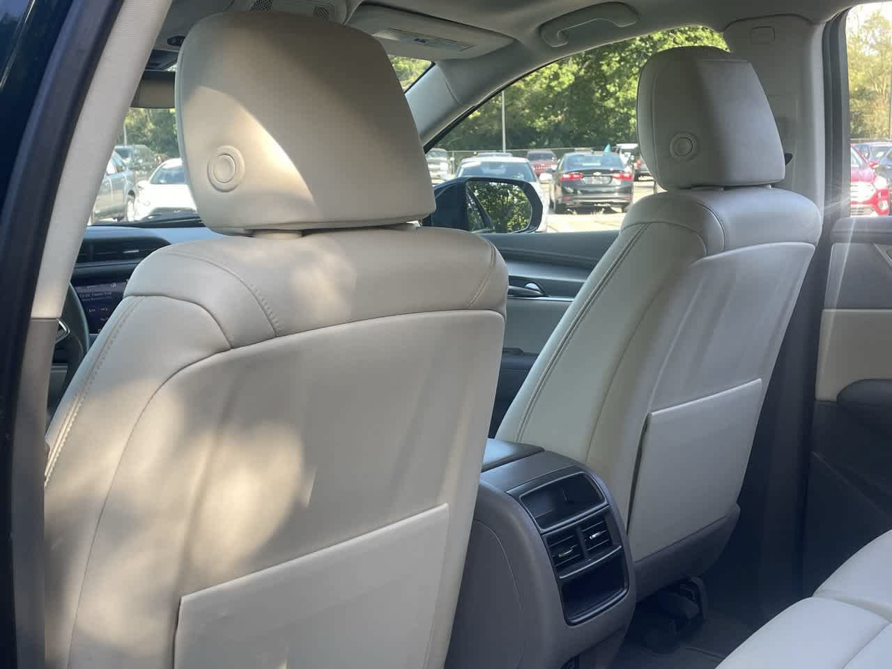 Certified 2024 Cadillac XT5 Premium Luxury FWD image 20