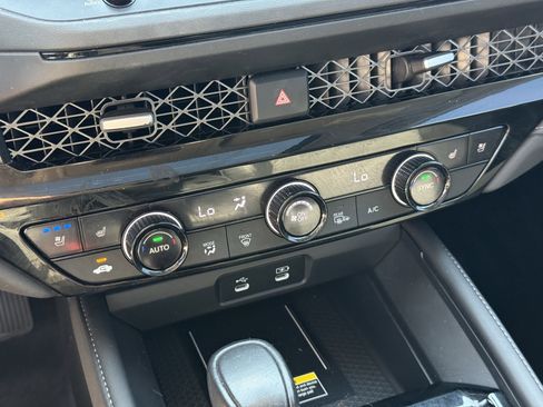 Used 2023 Honda Accord Touring image 23