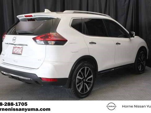 Used 2018 Nissan Rogue SL w/ Premium Package FWD image 13