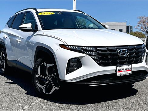 Used 2023 Hyundai Tucson SEL w/ Convenience Package image 2