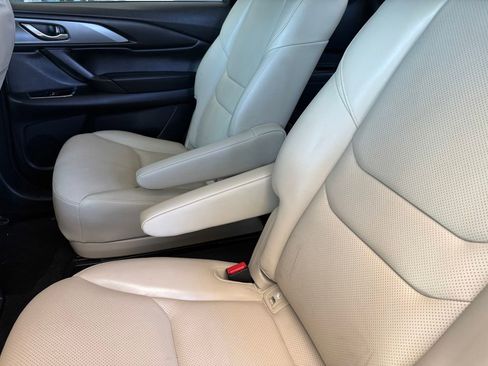 Used 2023 MAZDA CX-9 Touring Plus image 25