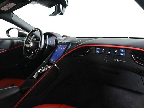 Certified 2022 Ferrari Roma RWD image 17