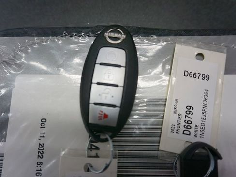 Used 2023 Nissan Frontier Pro-X w/ Pro-X Premium Package image 18