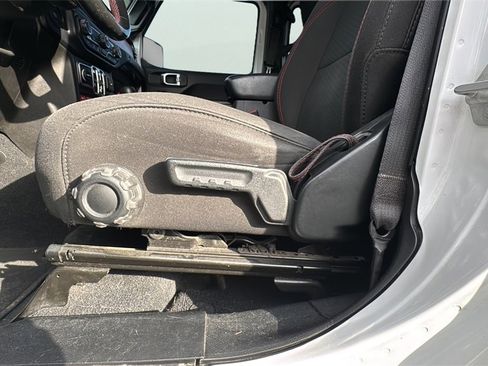 Used 2020 Jeep Wrangler Unlimited Rubicon image 12