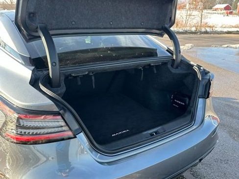 Used 2022 Nissan Maxima SR w/ Sport Mat Group image 12