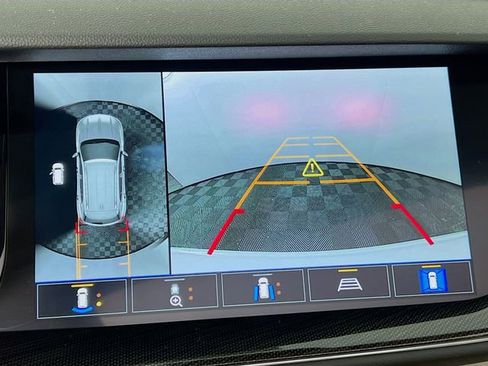 Used 2022 Buick Envision Essence w/ Technology Package I image 13