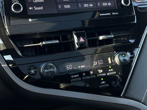 Used 2024 Toyota Camry XSE image 28