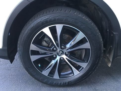 Used 2015 Toyota RAV4 Limited w/ Technology Package AWD/4WD image 36