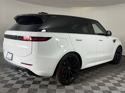 New 2025 Land Rover Range Rover Sport Dynamic SE image 8
