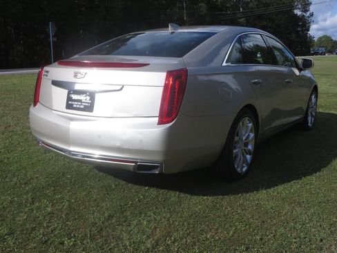 Used 2016 Cadillac XTS Luxury image 6