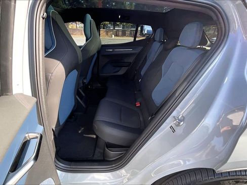 New 2025 Volvo EX30 Plus w/ Protection Package Premier image 12