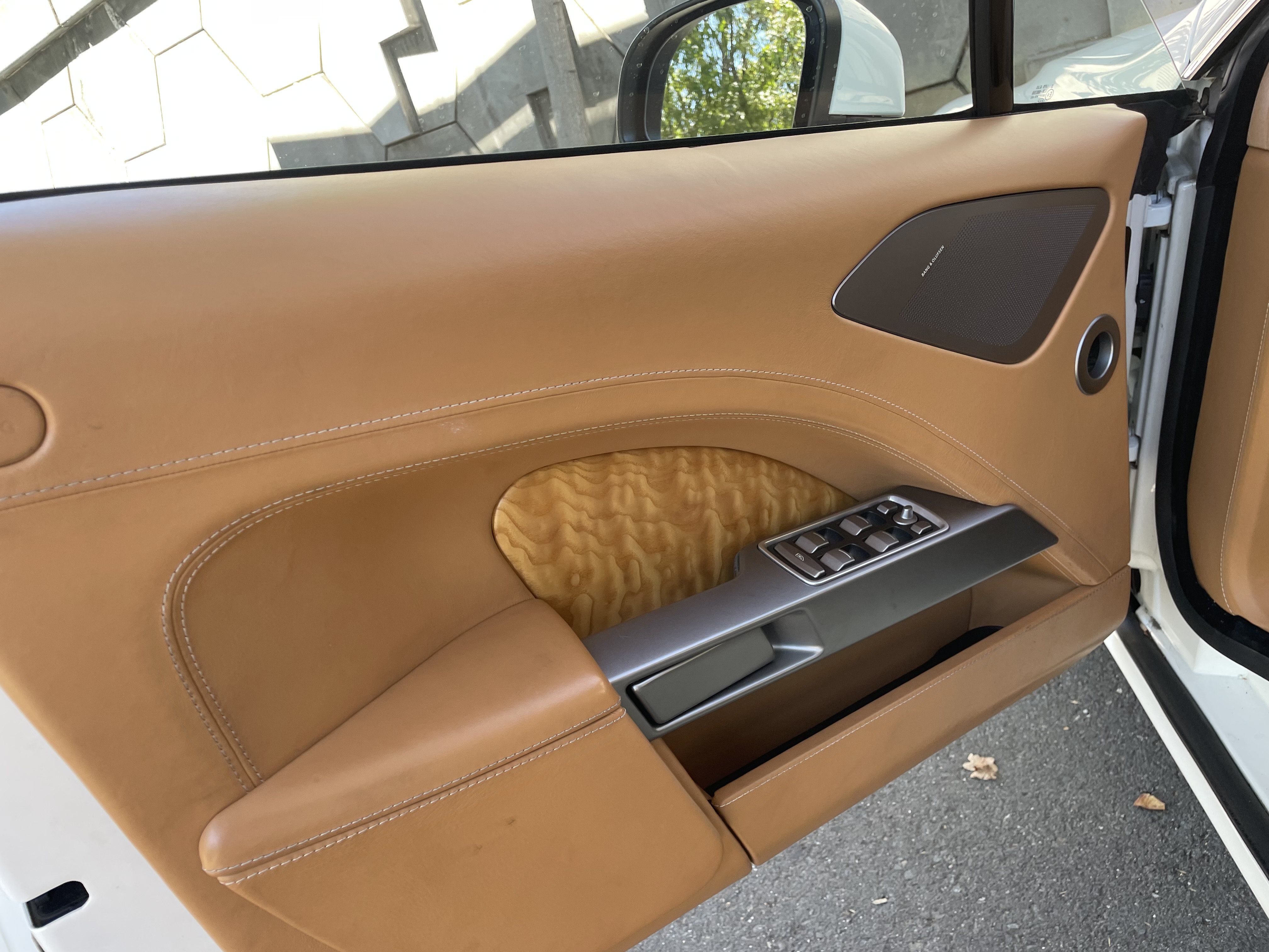 Used 2012 Aston Martin Rapide RWD image 21