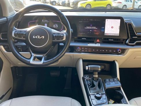 Used 2023 Kia Sportage EX FWD image 8