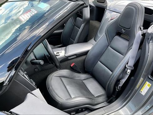 Used 2015 Chevrolet Corvette Stingray Convertible w/ 2LT Preferred Equipment Group RWD image 19