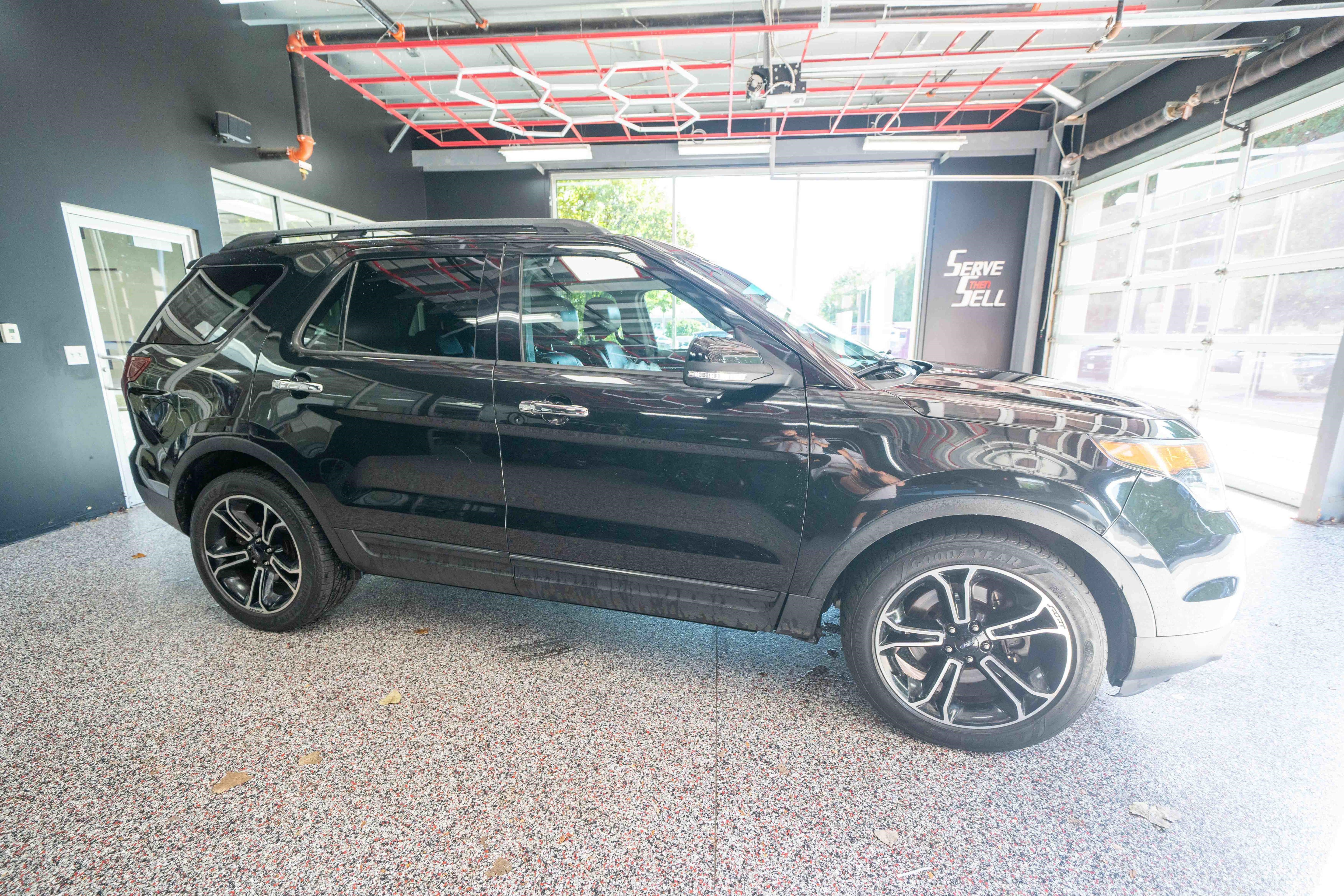 Used 2014 Ford Explorer Sport w/ Equipment Group 401A AWD/4WD image 5