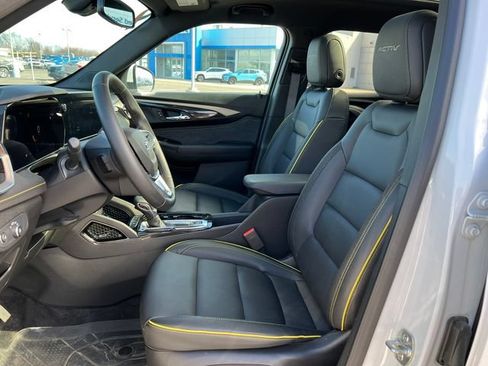 New 2025 Chevrolet TrailBlazer ACTIV w/ Convenience Package FWD image 3
