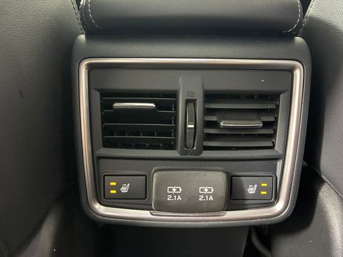 Used 2022 Subaru Forester Touring AWD/4WD image 29