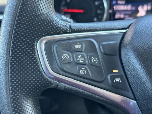 Used 2020 Chevrolet Equinox LT AWD/4WD image 32