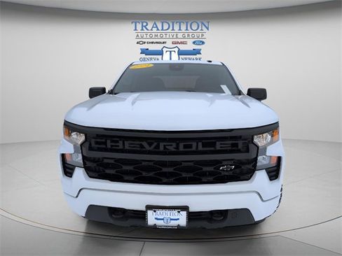 Used 2024 Chevrolet Silverado 1500 Custom image 8