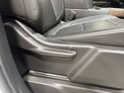 Used 2020 Chevrolet Silverado 1500 LT Trail Boss image 46