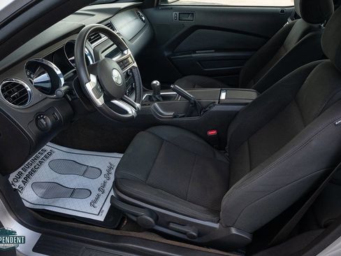 Used 2014 Ford Mustang Coupe image 15