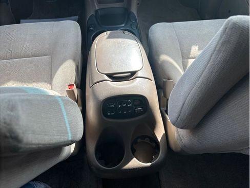 Used 2003 Toyota Sequoia SR5 image 18