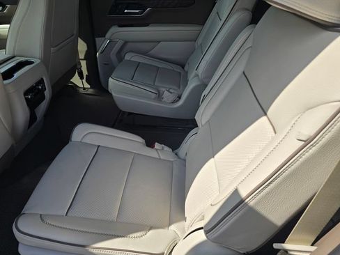New 2026 GMC Yukon XL Denali RWD image 10