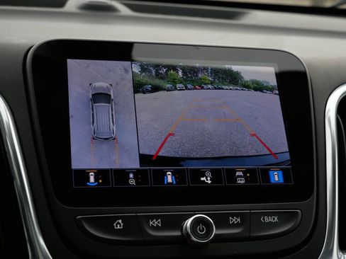 Used 2022 Chevrolet Equinox LT AWD/4WD image 27