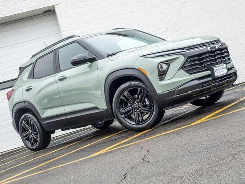 New 2026 Chevrolet TrailBlazer LT w/ Midnight Edition image 3