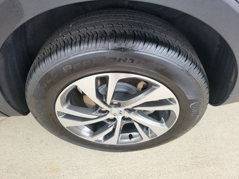 Used 2023 Buick Envision Essence image 33