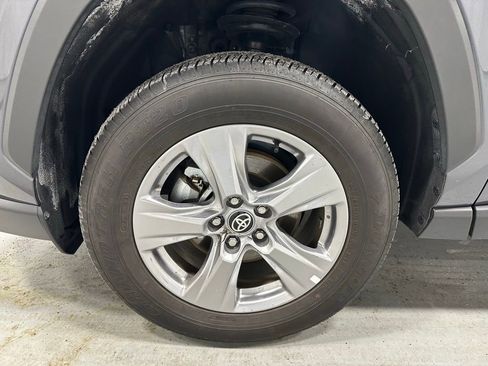 Used 2025 Toyota RAV4 XLE w/ Convenience Package image 60