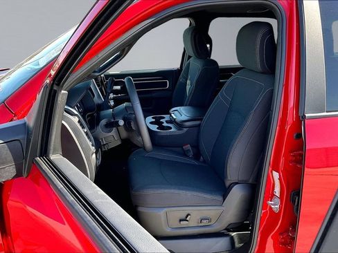 Certified 2026 RAM 2500 Big Horn AWD/4WD image 3
